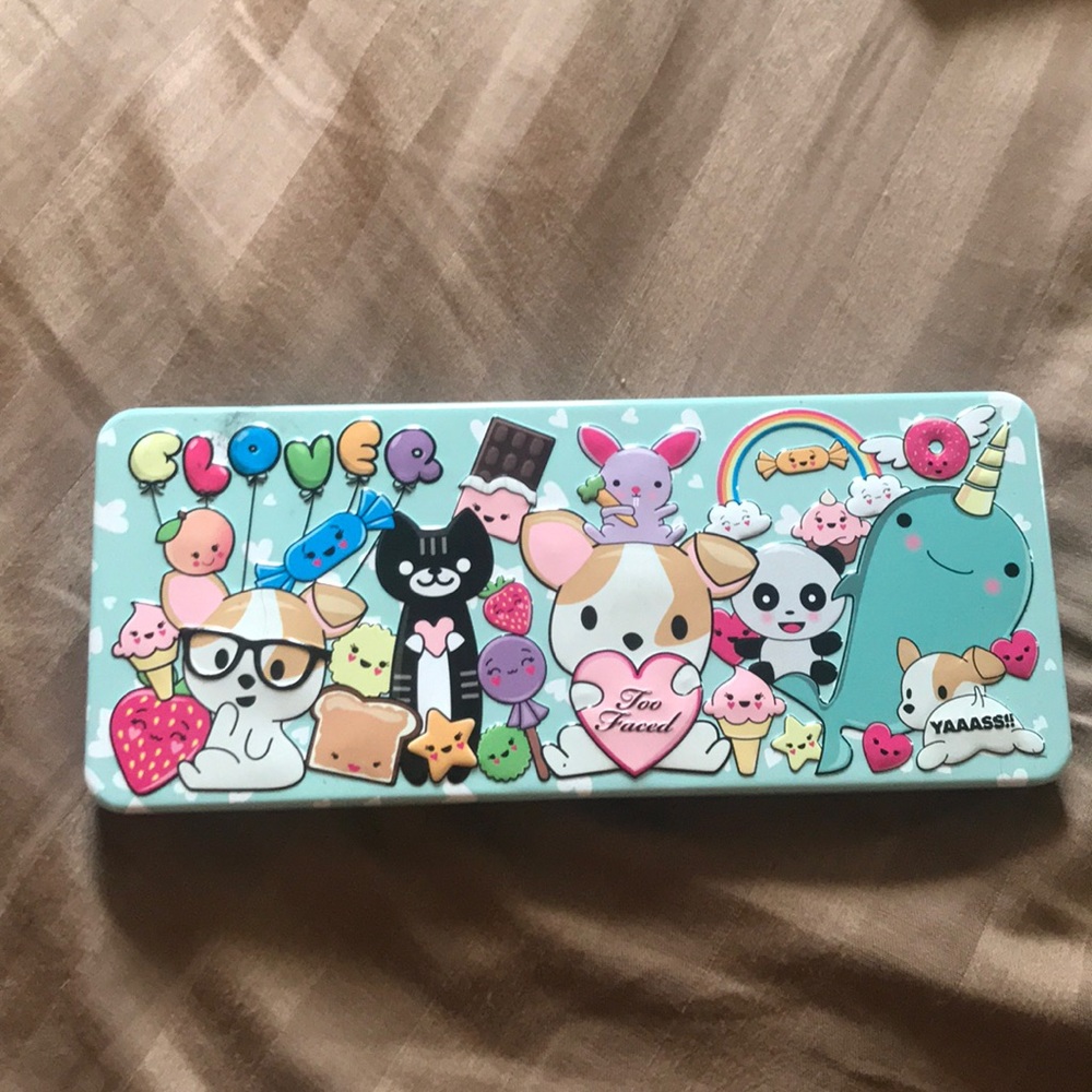 Too Faced- Clover palette 100% authentic